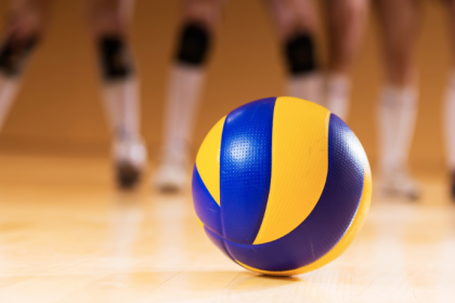 Esporte e disciplina mostra como o voleibol desenvolve liderança, foco e trabalho em equipe na trajetória de Alfredo Moreira Filho.